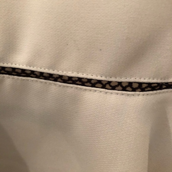 Peplum blouse with lattice trim - Picture 3 of 6